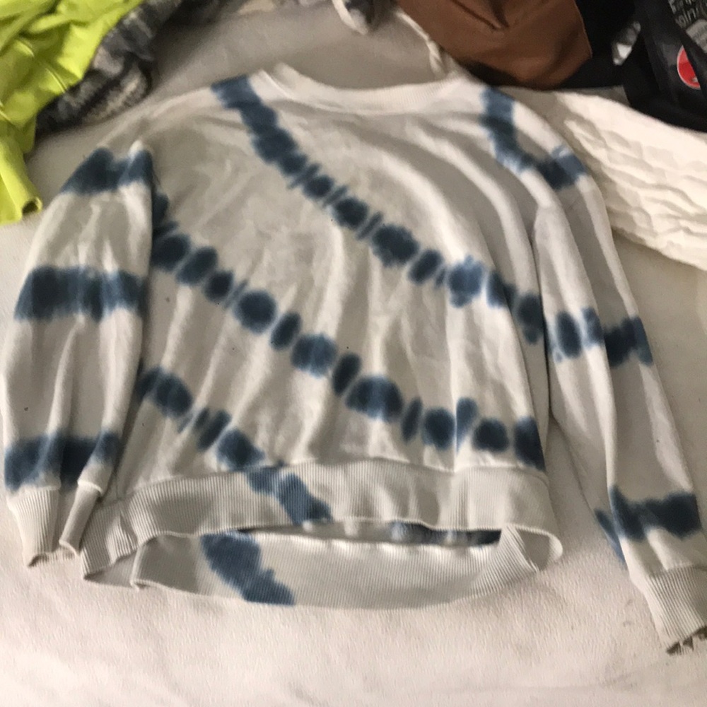 AE crew neck